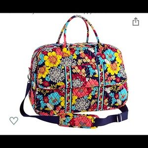 Vera Bradley Grand Traveler in Happy Snails